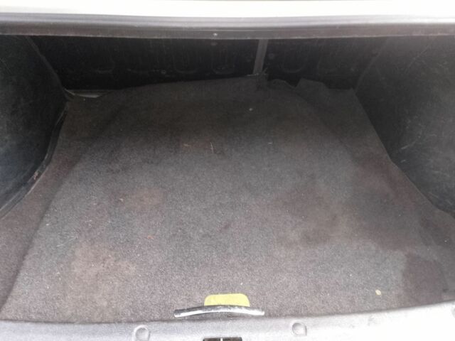 Серый Дэу Сенс, объемом двигателя 1.5 л и пробегом 300 тыс. км за 1700 $, фото 3 на Automoto.ua