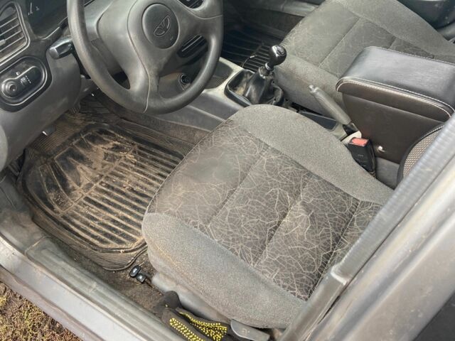 Сірий Деу Сенс, об'ємом двигуна 1.4 л та пробігом 368 тис. км за 700 $, фото 3 на Automoto.ua