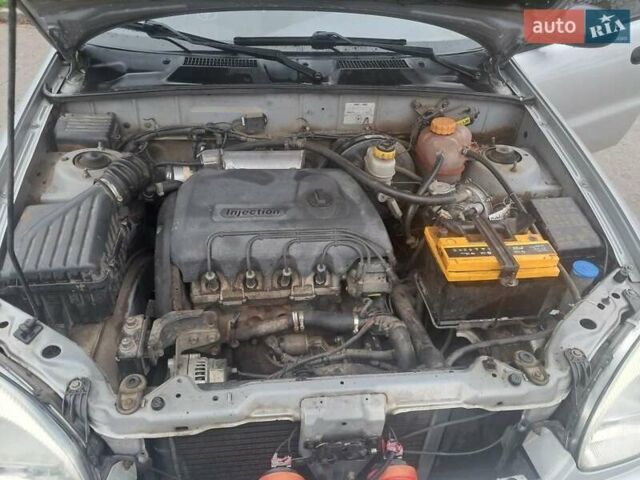 Серый Дэу Сенс, объемом двигателя 1.4 л и пробегом 135 тыс. км за 2000 $, фото 3 на Automoto.ua