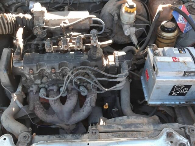 Сірий Деу Сенс, об'ємом двигуна 1.5 л та пробігом 225 тис. км за 800 $, фото 4 на Automoto.ua