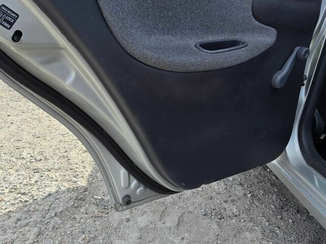 Сірий Деу Сенс, об'ємом двигуна 1.5 л та пробігом 200 тис. км за 1989 $, фото 4 на Automoto.ua