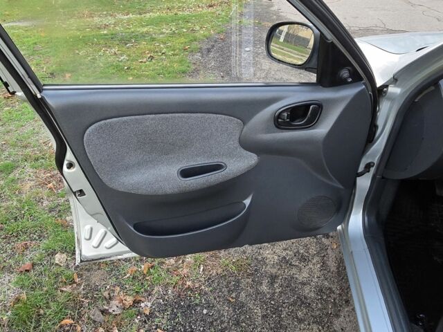 Сірий Деу Сенс, об'ємом двигуна 1.6 л та пробігом 240 тис. км за 2699 $, фото 12 на Automoto.ua