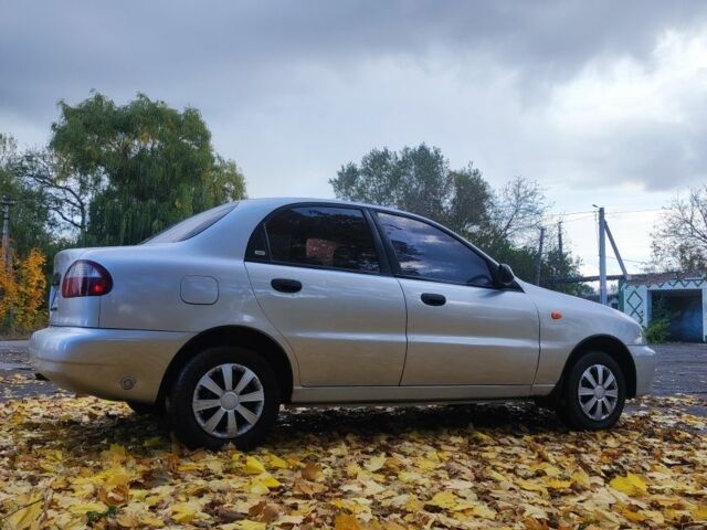 Серый Дэу Сенс, объемом двигателя 1.5 л и пробегом 200 тыс. км за 2000 $, фото 3 на Automoto.ua