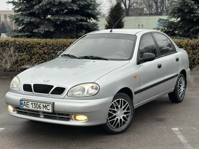 Серый Дэу Сенс, объемом двигателя 1.5 л и пробегом 160 тыс. км за 3500 $, фото 1 на Automoto.ua