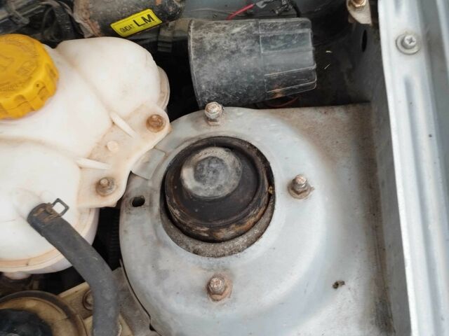 Сірий Деу Сенс, об'ємом двигуна 1.6 л та пробігом 237 тис. км за 1500 $, фото 8 на Automoto.ua