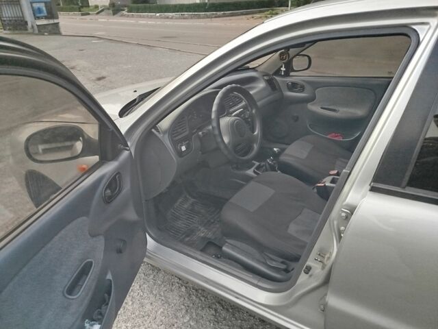 Сірий Деу Сенс, об'ємом двигуна 1.5 л та пробігом 179 тис. км за 2700 $, фото 5 на Automoto.ua