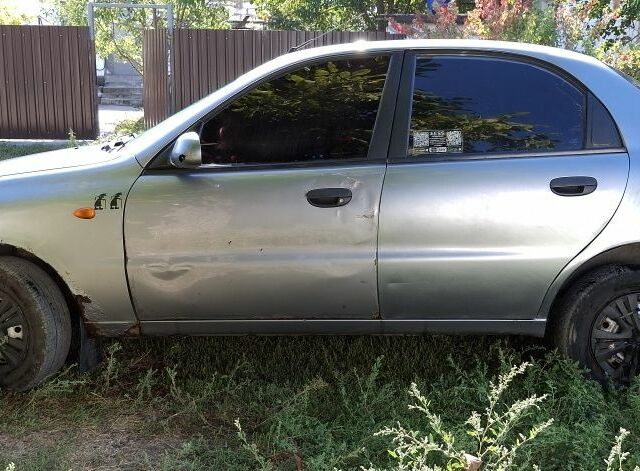 Сірий Деу Сенс, об'ємом двигуна 1.5 л та пробігом 230 тис. км за 1350 $, фото 5 на Automoto.ua