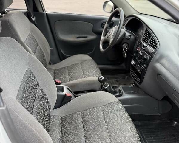 Серый Дэу Сенс, объемом двигателя 1.5 л и пробегом 200 тыс. км за 2200 $, фото 5 на Automoto.ua