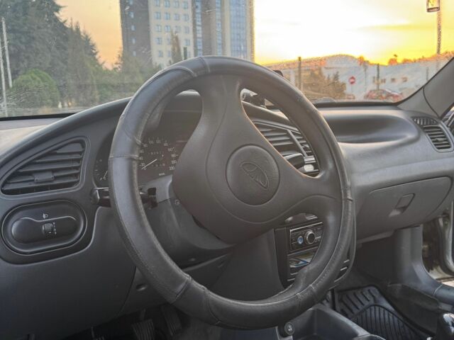 Сірий Деу Сенс, об'ємом двигуна 1.5 л та пробігом 182 тис. км за 2200 $, фото 2 на Automoto.ua