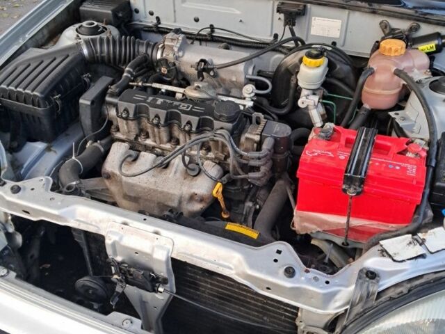 Деу Сенс 2008 у Прилуках на Automoto.ua Сірий Деу Сенс, об'ємом двигуна 1.5 л та пробігом 250 тис. км за 2300 $, фото 7 на Automoto.ua