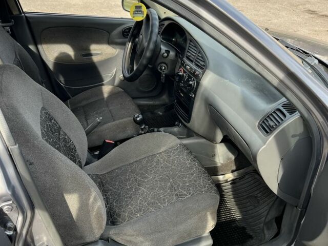 Серый Дэу Сенс, объемом двигателя 1.5 л и пробегом 290 тыс. км за 1300 $, фото 5 на Automoto.ua