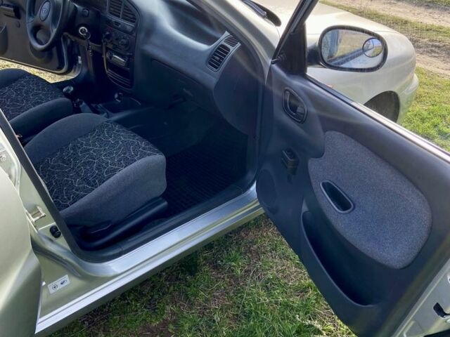 Серый Дэу Сенс, объемом двигателя 1.5 л и пробегом 250 тыс. км за 2000 $, фото 15 на Automoto.ua