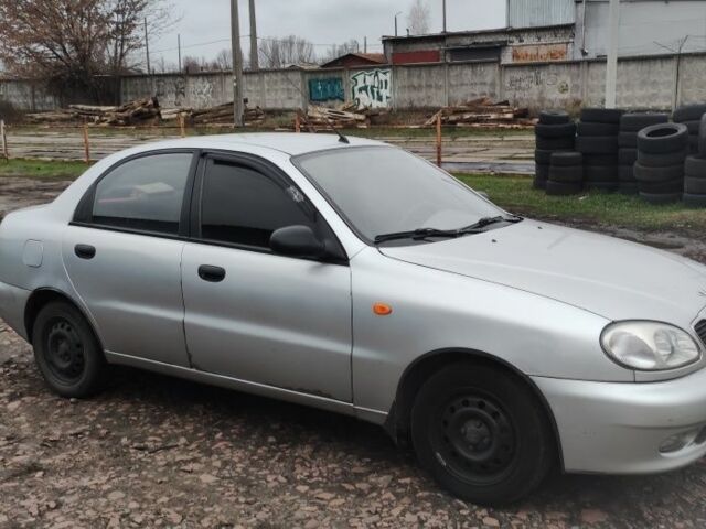 Сірий Деу Сенс, об'ємом двигуна 1.5 л та пробігом 290 тис. км за 2000 $, фото 3 на Automoto.ua