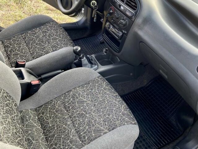 Серый Дэу Сенс, объемом двигателя 1.5 л и пробегом 250 тыс. км за 2000 $, фото 14 на Automoto.ua