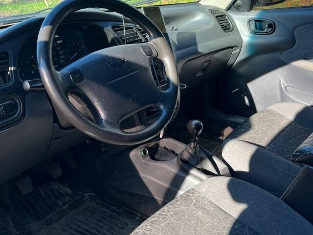 Серый Дэу Сенс, объемом двигателя 1.6 л и пробегом 180 тыс. км за 2600 $, фото 3 на Automoto.ua