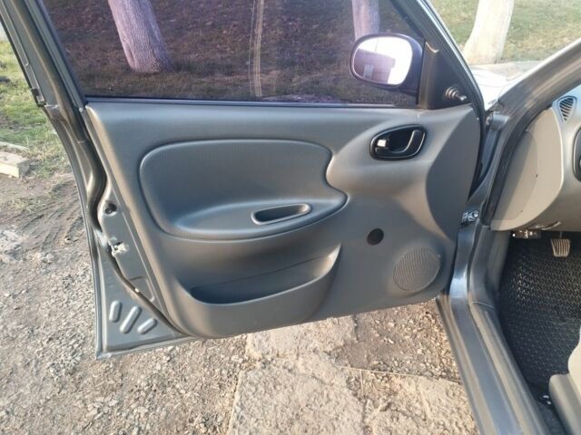 Серый Дэу Сенс, объемом двигателя 1.5 л и пробегом 65 тыс. км за 3900 $, фото 7 на Automoto.ua