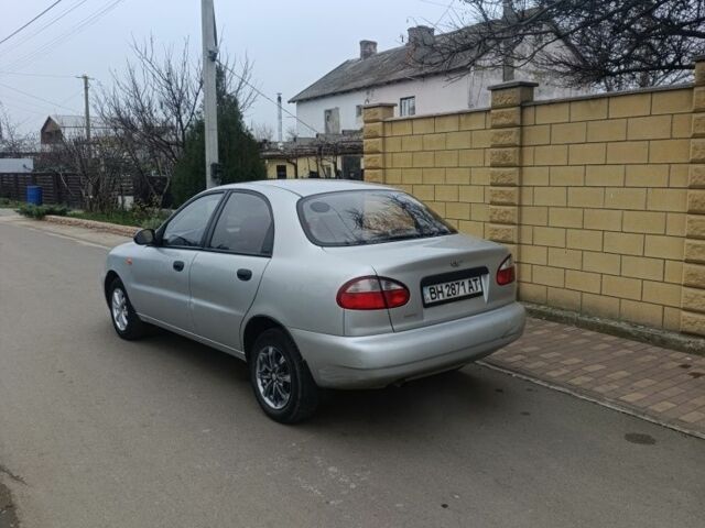 Сірий Деу Сенс, об'ємом двигуна 1.5 л та пробігом 270 тис. км за 2000 $, фото 3 на Automoto.ua