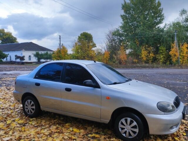 Серый Дэу Сенс, объемом двигателя 1.5 л и пробегом 200 тыс. км за 2000 $, фото 4 на Automoto.ua