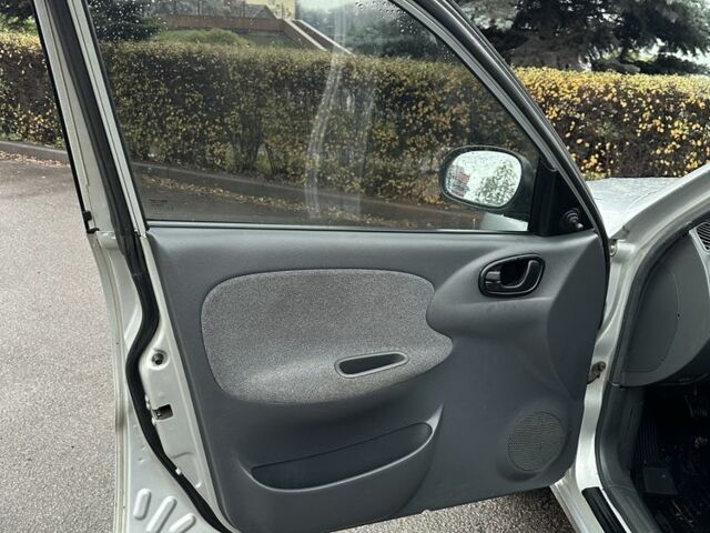 Серый Дэу Сенс, объемом двигателя 1.5 л и пробегом 160 тыс. км за 3500 $, фото 15 на Automoto.ua