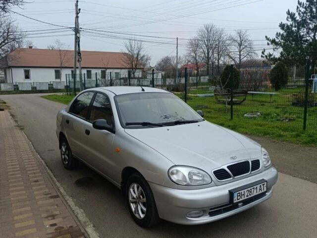 Сірий Деу Сенс, об'ємом двигуна 1.5 л та пробігом 270 тис. км за 2000 $, фото 1 на Automoto.ua