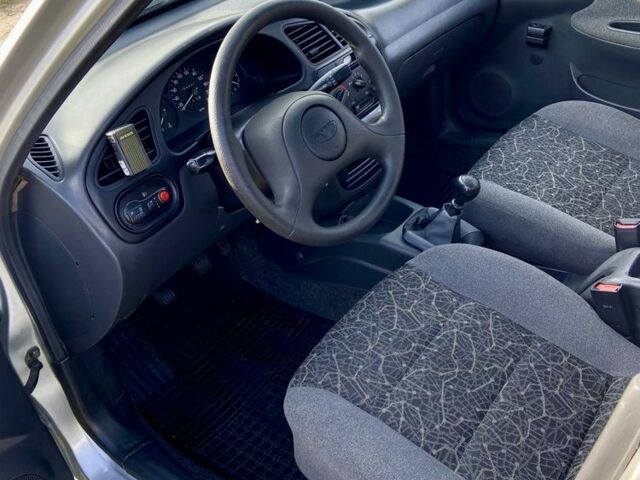 Серый Дэу Сенс, объемом двигателя 1.5 л и пробегом 250 тыс. км за 2000 $, фото 9 на Automoto.ua