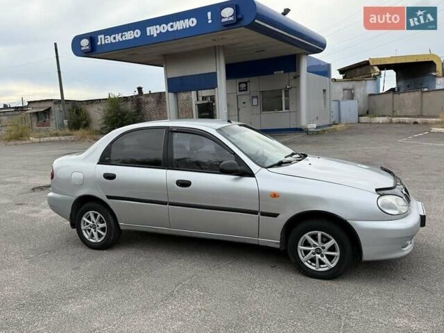 Серый Дэу Сенс, объемом двигателя 1.5 л и пробегом 200 тыс. км за 2200 $, фото 3 на Automoto.ua