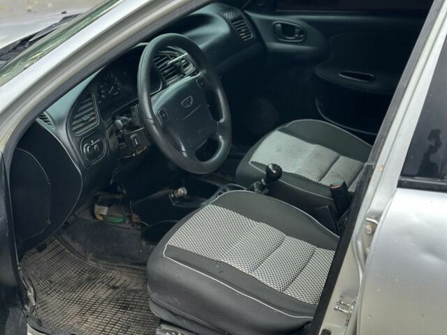 Деу Сенс 2008 у Броварах на Automoto.ua Сірий Деу Сенс, об'ємом двигуна 1.6 л та пробігом 113 тис. км за 1900 $, фото 5 на Automoto.ua