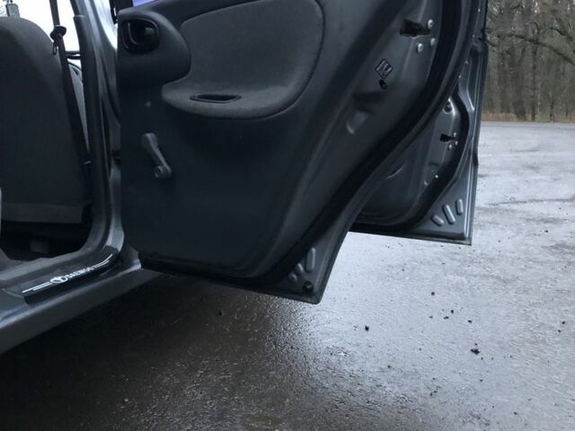 Серый Дэу Сенс, объемом двигателя 1.5 л и пробегом 185 тыс. км за 2650 $, фото 9 на Automoto.ua