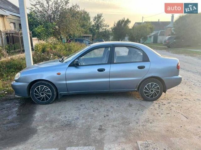 Серый Дэу Сенс, объемом двигателя 1.5 л и пробегом 242 тыс. км за 2000 $, фото 1 на Automoto.ua