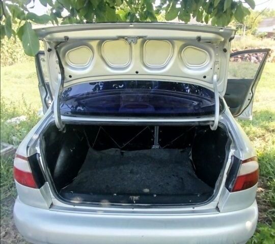 Сірий Деу Сенс, об'ємом двигуна 1.4 л та пробігом 250 тис. км за 1700 $, фото 5 на Automoto.ua