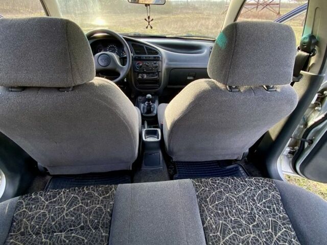 Серый Дэу Сенс, объемом двигателя 1.5 л и пробегом 250 тыс. км за 2000 $, фото 11 на Automoto.ua