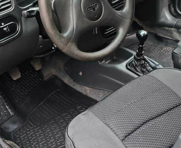 Серый Дэу Сенс, объемом двигателя 1.5 л и пробегом 230 тыс. км за 1500 $, фото 4 на Automoto.ua