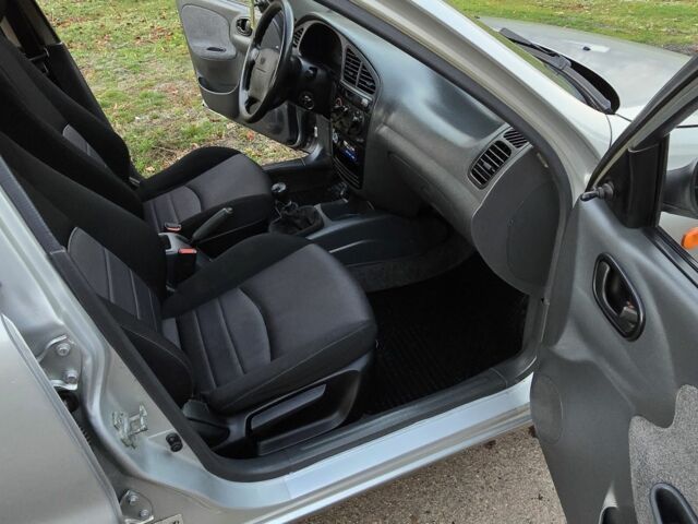 Сірий Деу Сенс, об'ємом двигуна 1.6 л та пробігом 240 тис. км за 2699 $, фото 5 на Automoto.ua