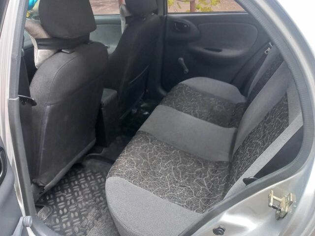 Серый Дэу Сенс, объемом двигателя 1.6 л и пробегом 199 тыс. км за 2500 $, фото 3 на Automoto.ua