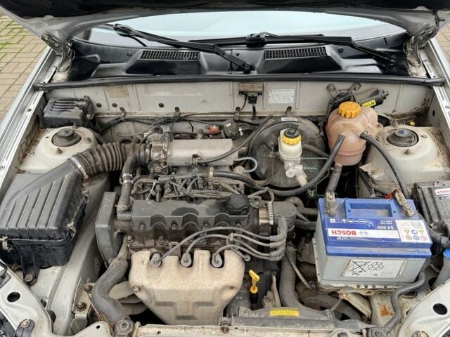 Серый Дэу Сенс, объемом двигателя 1.5 л и пробегом 156 тыс. км за 1420 $, фото 7 на Automoto.ua