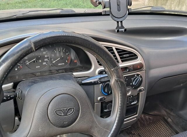 Дэу Сенс 2008 в Заставной на Automoto.ua Серый Дэу Сенс, объемом двигателя 1.5 л и пробегом 230 тыс. км за 2700 $, фото 2 на Automoto.ua