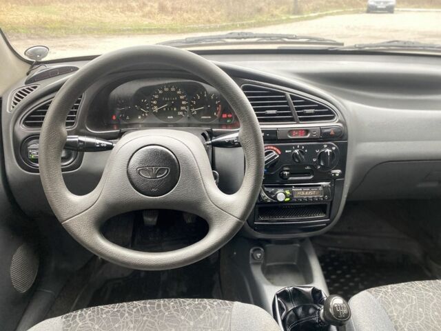 Серый Дэу Сенс, объемом двигателя 1.5 л и пробегом 182 тыс. км за 2600 $, фото 7 на Automoto.ua