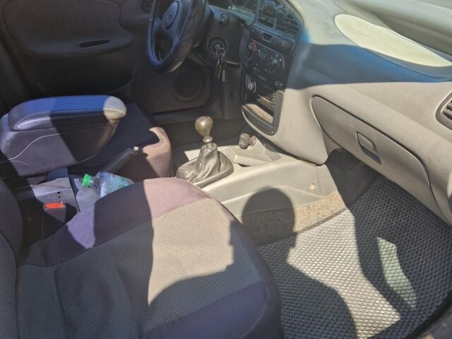 Серый Дэу Сенс, объемом двигателя 1.5 л и пробегом 2 тыс. км за 3000 $, фото 4 на Automoto.ua