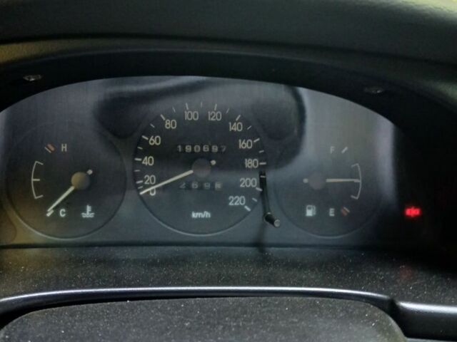 Серый Дэу Сенс, объемом двигателя 1.4 л и пробегом 190 тыс. км за 1800 $, фото 4 на Automoto.ua