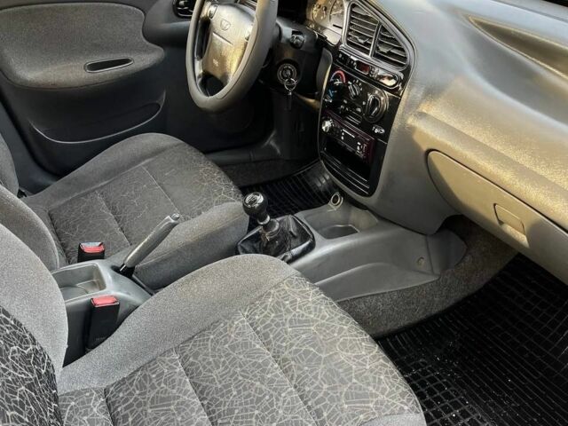 Сірий Деу Сенс, об'ємом двигуна 1.6 л та пробігом 20 тис. км за 1650 $, фото 2 на Automoto.ua