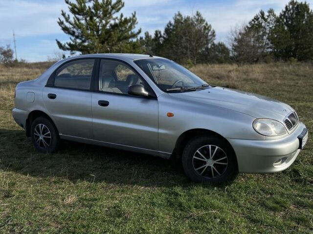 Серый Дэу Сенс, объемом двигателя 1.5 л и пробегом 250 тыс. км за 2000 $, фото 1 на Automoto.ua