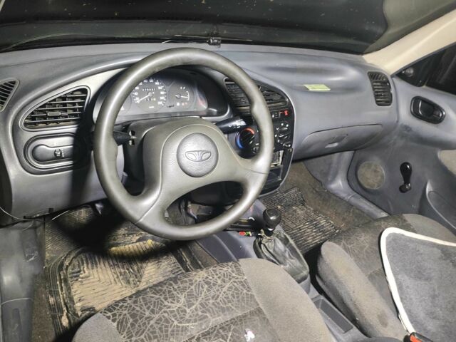 Серый Дэу Сенс, объемом двигателя 1.6 л и пробегом 240 тыс. км за 900 $, фото 2 на Automoto.ua