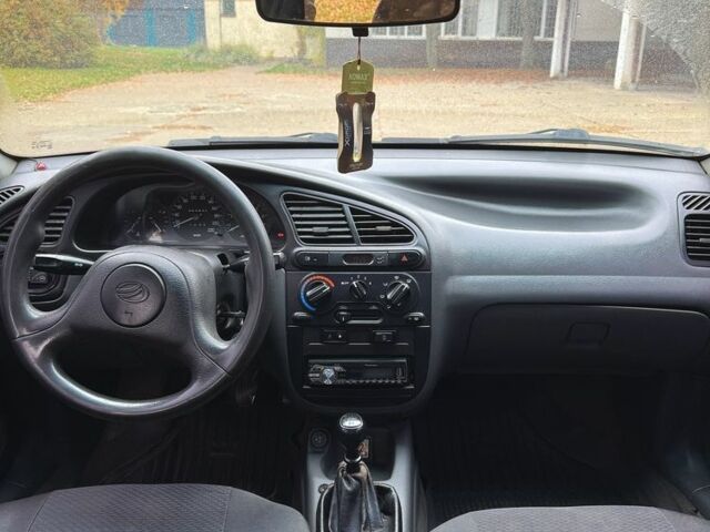 Сірий Деу Сенс, об'ємом двигуна 1.6 л та пробігом 240 тис. км за 2700 $, фото 8 на Automoto.ua