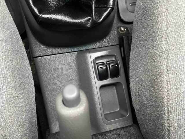 Сірий Деу Сенс, об'ємом двигуна 1.5 л та пробігом 33 тис. км за 3999 $, фото 3 на Automoto.ua