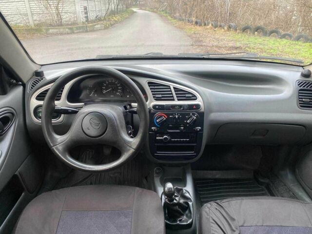 Серый Дэу Сенс, объемом двигателя 1.3 л и пробегом 200 тыс. км за 1600 $, фото 8 на Automoto.ua