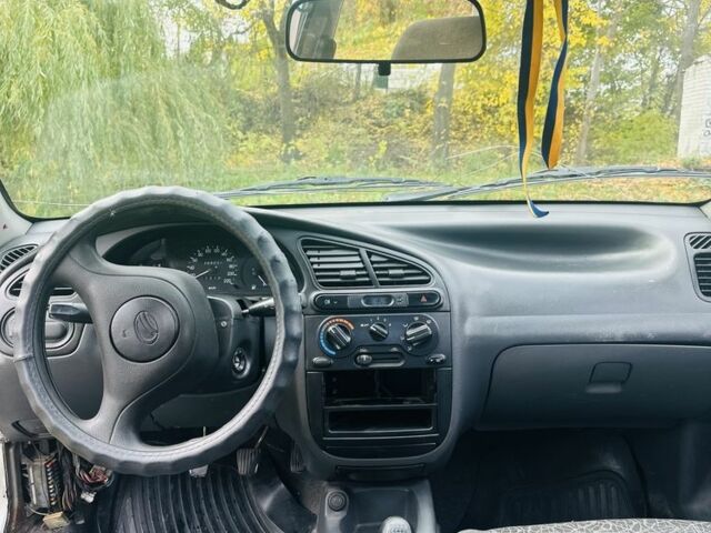 Серый Дэу Сенс, объемом двигателя 1.6 л и пробегом 480 тыс. км за 1200 $, фото 4 на Automoto.ua