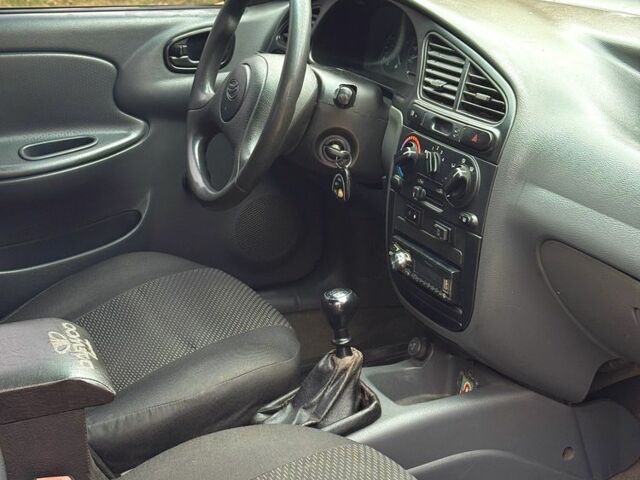 Сірий Деу Сенс, об'ємом двигуна 1.6 л та пробігом 240 тис. км за 2700 $, фото 10 на Automoto.ua