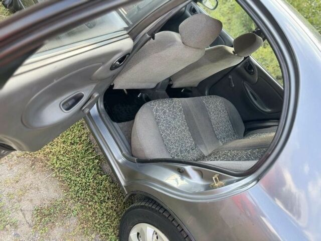 Сірий Деу Сенс, об'ємом двигуна 1.6 л та пробігом 205 тис. км за 2250 $, фото 16 на Automoto.ua