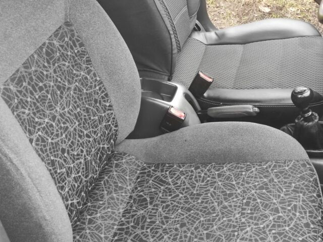 Сірий Деу Сенс, об'ємом двигуна 1.5 л та пробігом 156 тис. км за 1950 $, фото 14 на Automoto.ua