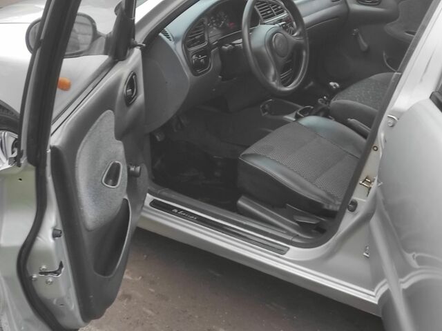 Сірий Деу Сенс, об'ємом двигуна 1.5 л та пробігом 156 тис. км за 1950 $, фото 16 на Automoto.ua